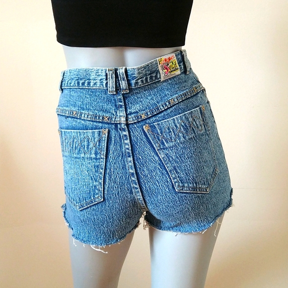 Vintage Acid Wash Jean Shorts - Picture 3 of 8